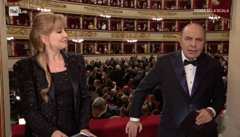 milly carlucci e bruno vespa prima alla scala 2022 1