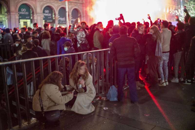 molestie in piazza duomo 2