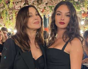 MONICA BELLUCCI CON LA FIGLIA DEVA CASSEL