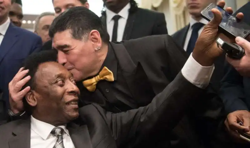 pele e diego armando maradona 4