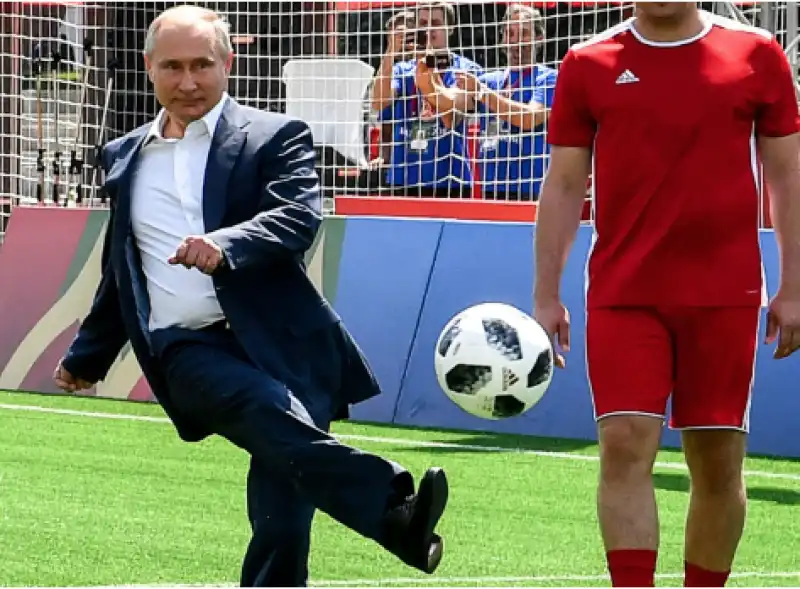 putin calcio