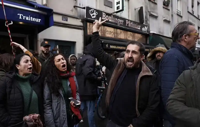 sparatoria al centro culturale curdo ahmet kaya di parigi   2