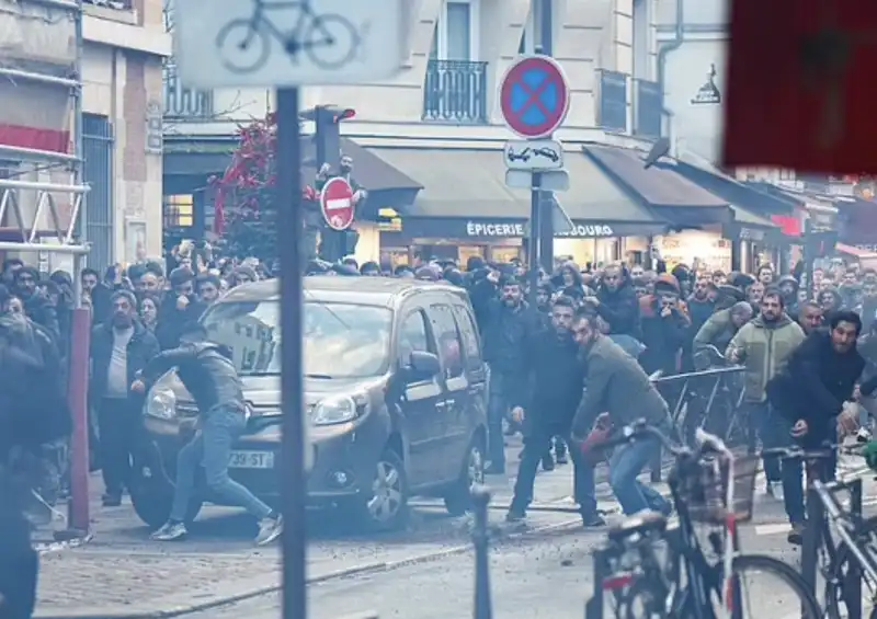 sparatoria al centro culturale curdo ahmet kaya di parigi   7