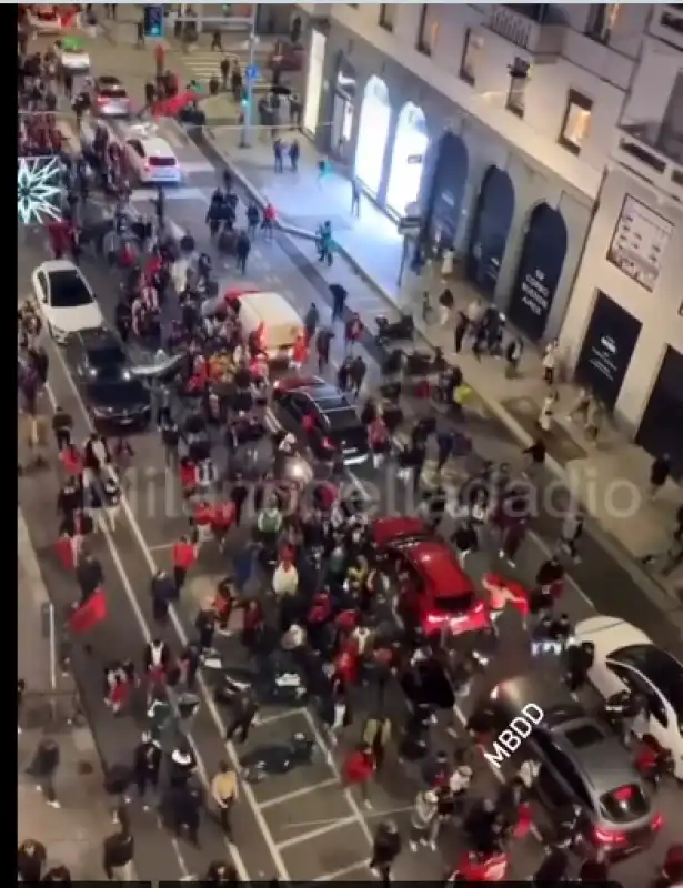 tifosi marocco in festa a milano