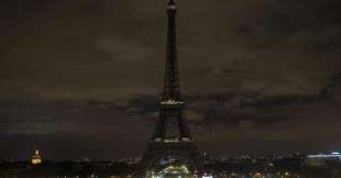 TORRE EIFFEL AL BUIO