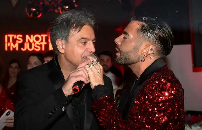 agostino penna e federico lauri cantano  foto di bacco