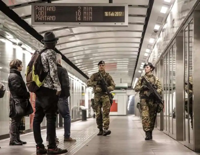 ALLERTA TERRORISMO ALLE STAZIONI FERROVIARIE