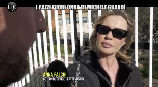 anna falchi servizio delle iene su michele guardi