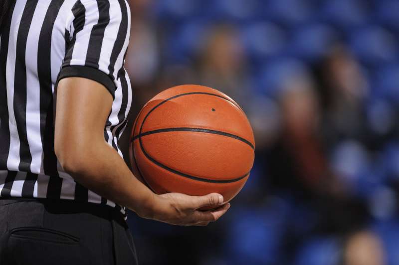 ARBITRO DONNA BASKET