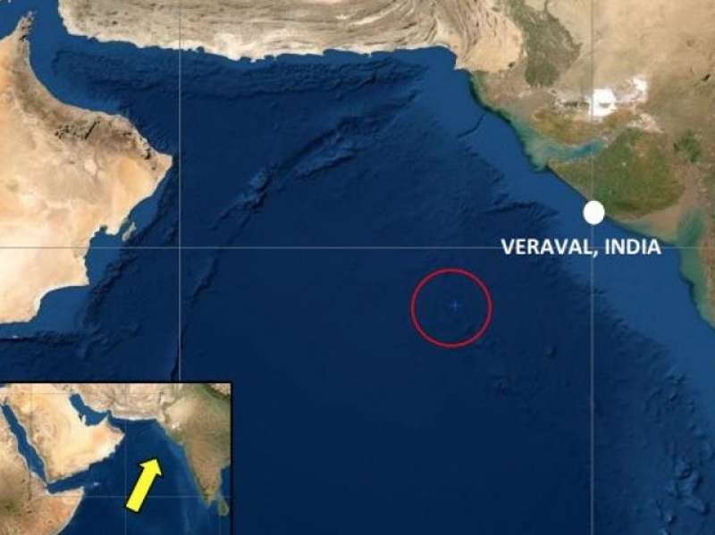 attacco a una petroliera nell oceano indiano