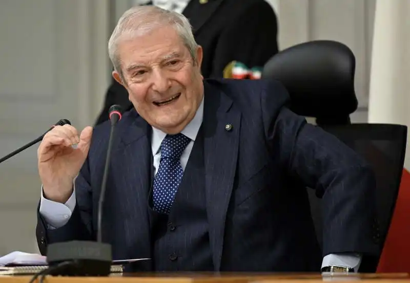 augusto barbera in conferenza stampa dopo l elezione a presidente della corte costituzionale   1