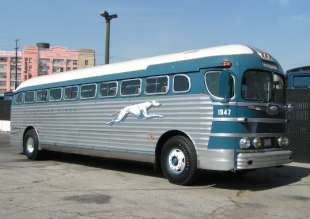 bus greyhound 2