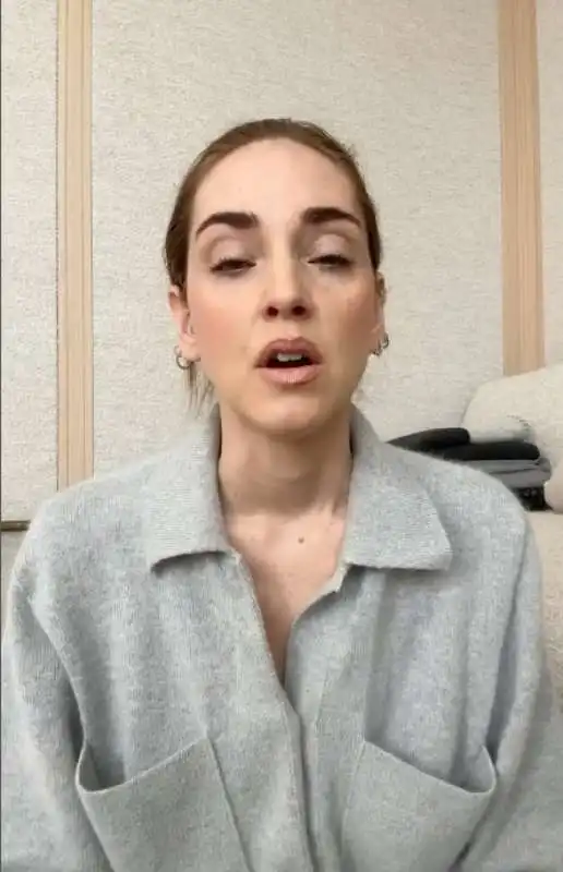 chiara ferragni si scusa dopo il caso dei pandori balocco 12