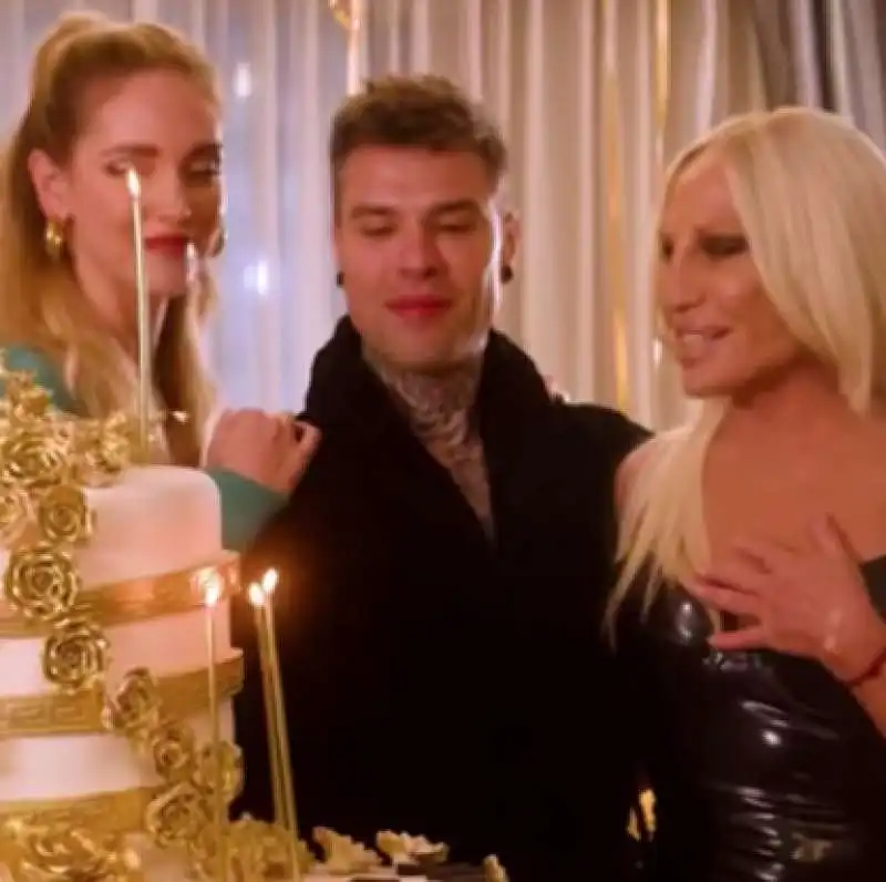 donatella versace chiara ferragni fedez 2