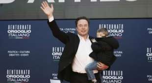 elon musk e il figlio ad atreju 2