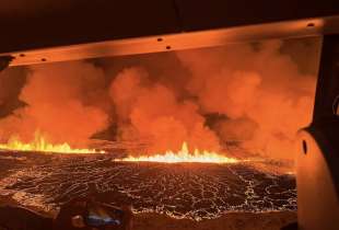 eruzione vulcano fagradalsfjall nella penisola di reykjanek, islanda 23