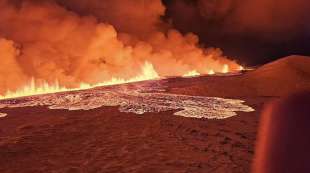 eruzione vulcano fagradalsfjall nella penisola di reykjanek, islanda 9