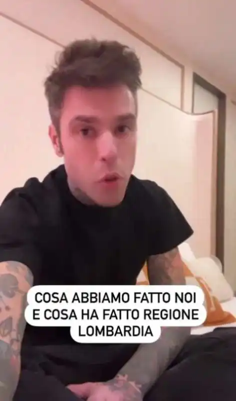 fedez attacca regione lombardia per i posti letti in terapia intensiva in pandemia 4