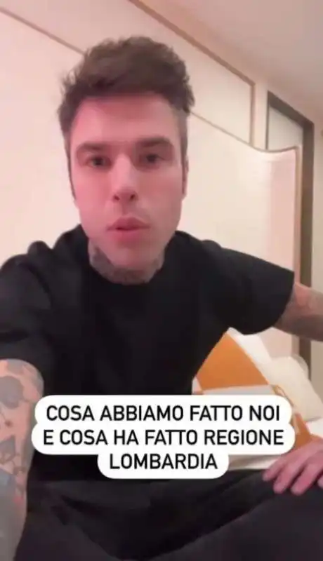 fedez attacca regione lombardia per i posti letti in terapia intensiva in pandemia 5