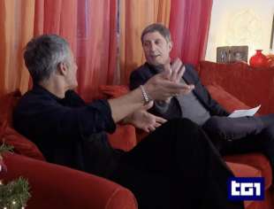 fiorello intervistato da gianmarco chiocci al tg1 8