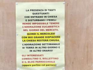 FORTE DEI MARMI - TROPPI MENDICANTI CHE DISTURBANO I FEDELI E IL PARROCO CHIUDE LA CHIESA