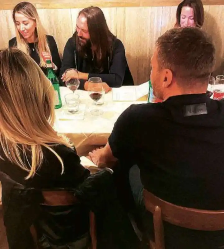 francesco totti a cena con noemi bocchi   foto di chi   5