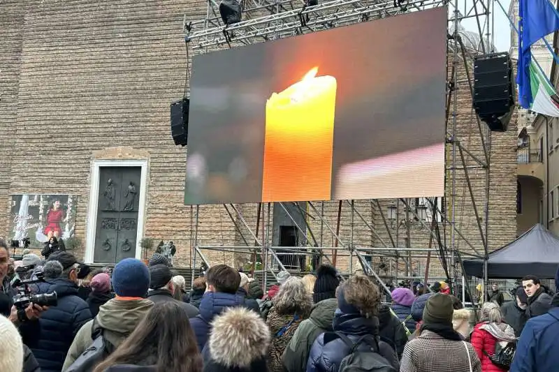 funerali di giulia cecchettin   12