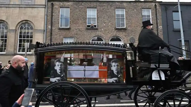 funerali di shane macgowan 1