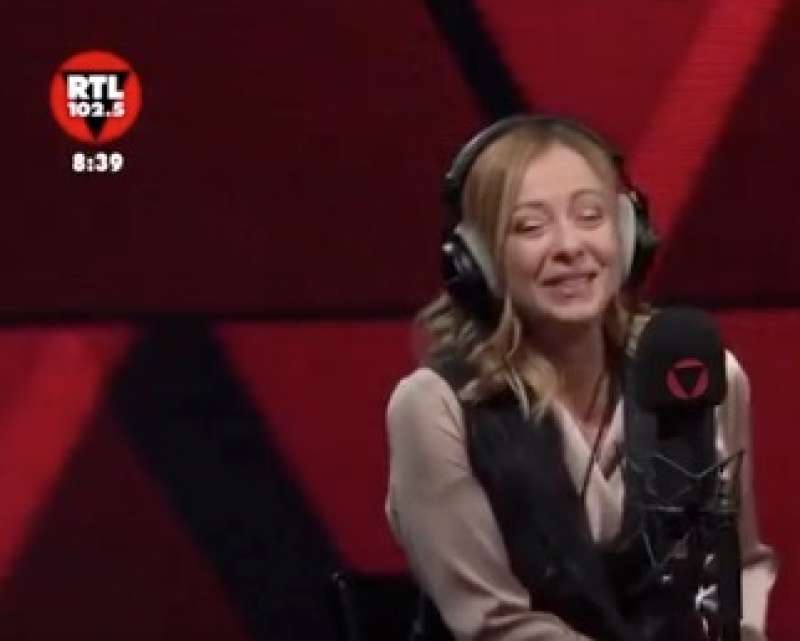 GIORGIA MELONI A RTL 102.5