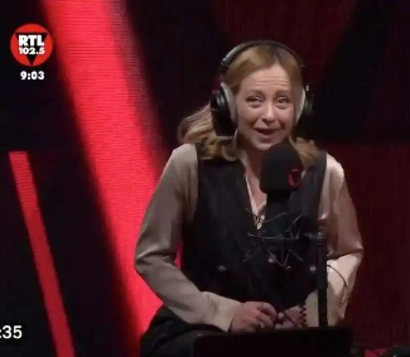 GIORGIA MELONI A RTL 102.5