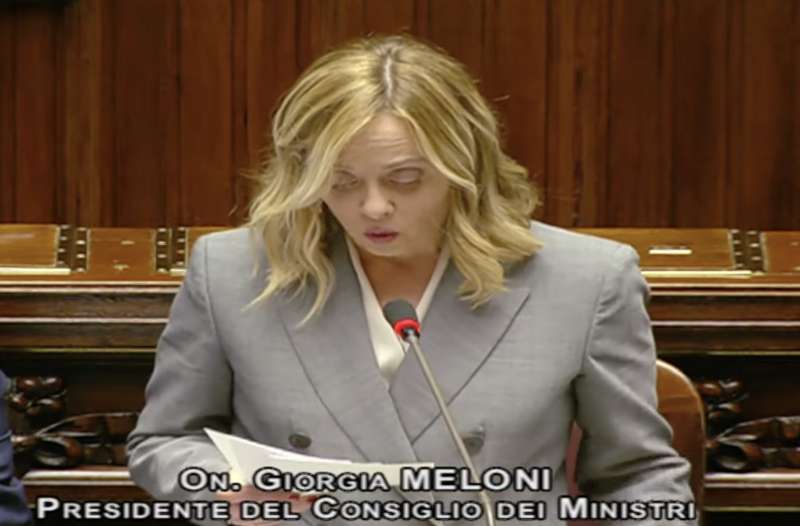 giorgia meloni alla camera 4