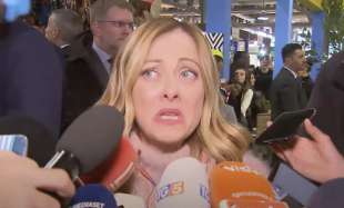 giorgia meloni punto stampa a milano 1