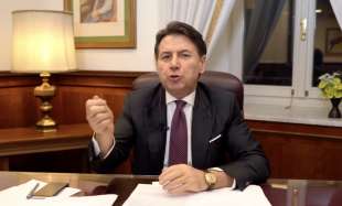 giuseppe conte risponde a giorgia meloni sul mes 12