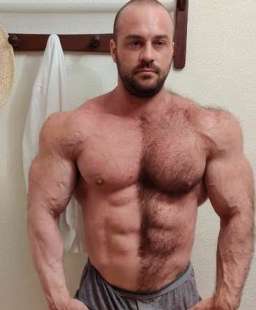 IL BODYBUILDER SPAGNOLO ALFREDO MARTIN