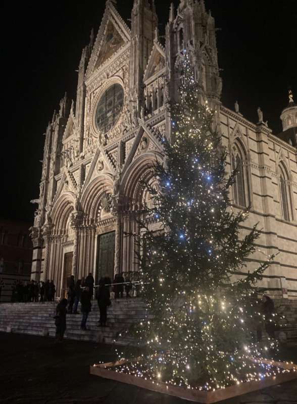 il duomo di siena prima del concerto di patti smith