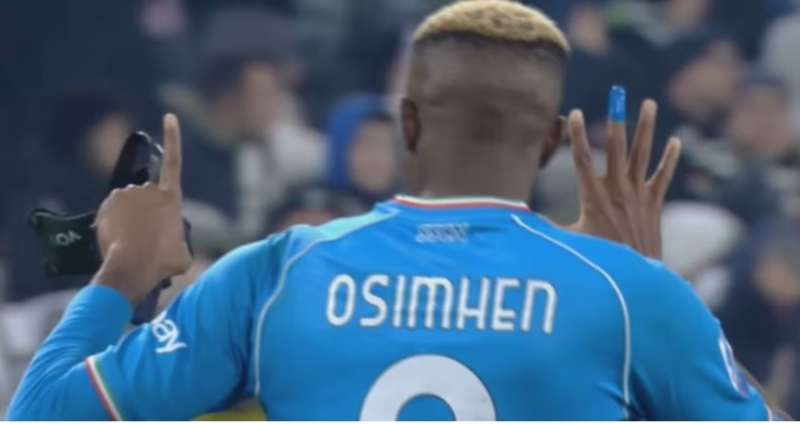 IL GESTO DI VICTOR OSIMHEN AL TERMINE DI JUVENTUS NAPOLI