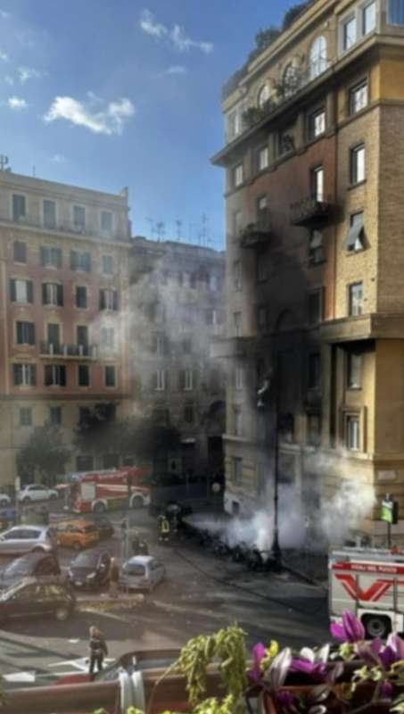 incendio a roma 4