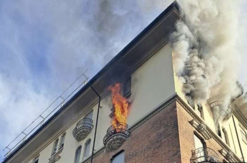 incendio in un palazzo di piazza baldissera a torino 5