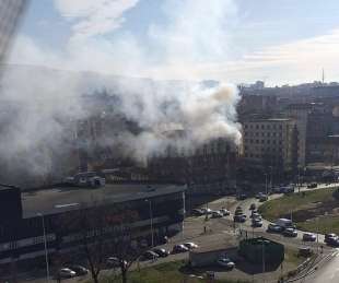 incendio in un palazzo di piazza baldissera a torino 6