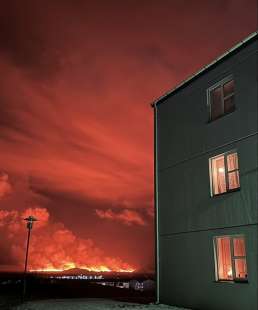 islanda eruzione vulcano nella penisola di reykjanes 11