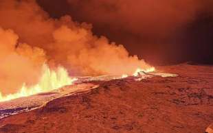 islanda eruzione vulcano nella penisola di reykjanes 17