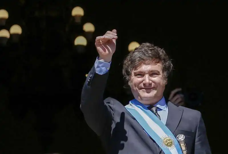 JAVIER MILEI - INSEDIAMENTO COME PRESIDENTE DELL ARGENTINA - 1