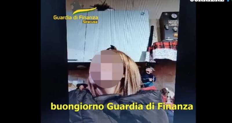 la guardia di finanza interrompe la vendita di prodotti contraffatti 5