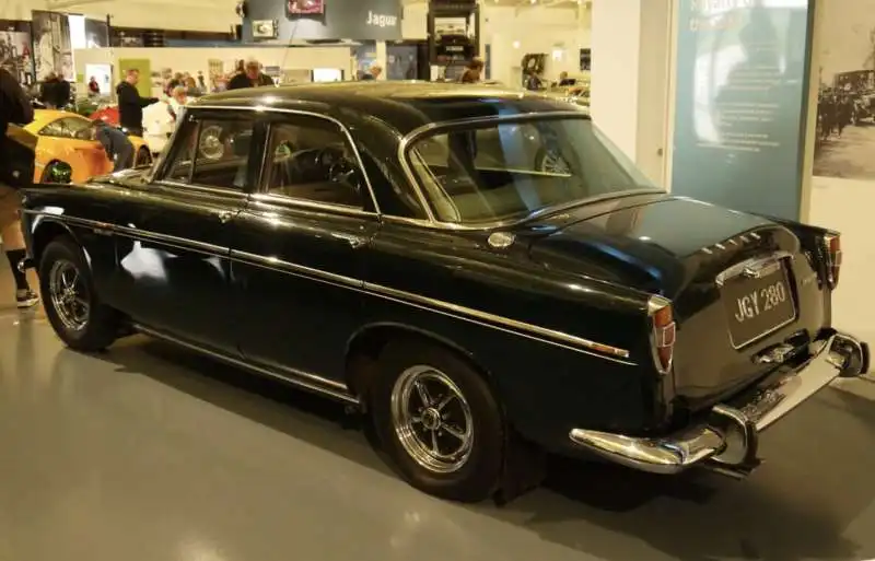 la rover p5b della regina elisabetta