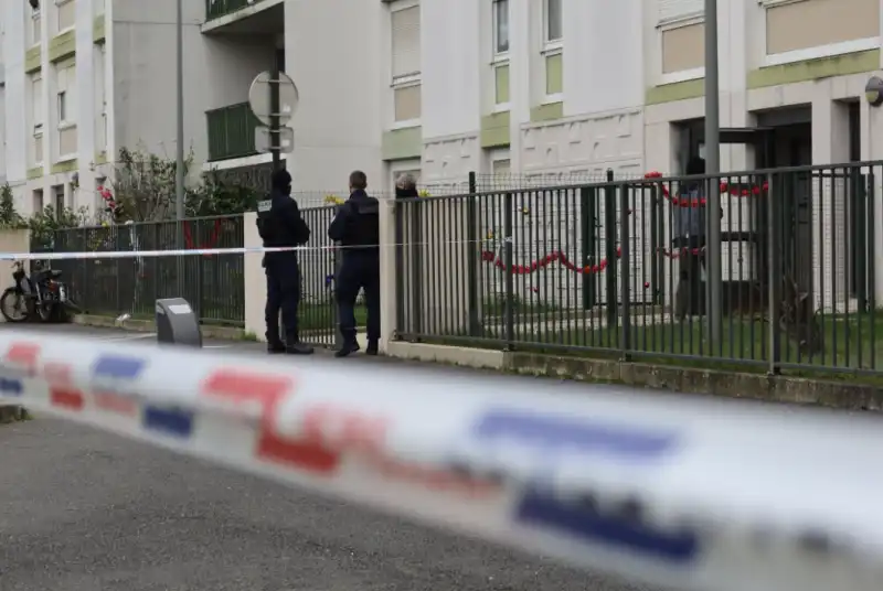 madre e quattro figli uccisi a Meaux in francia