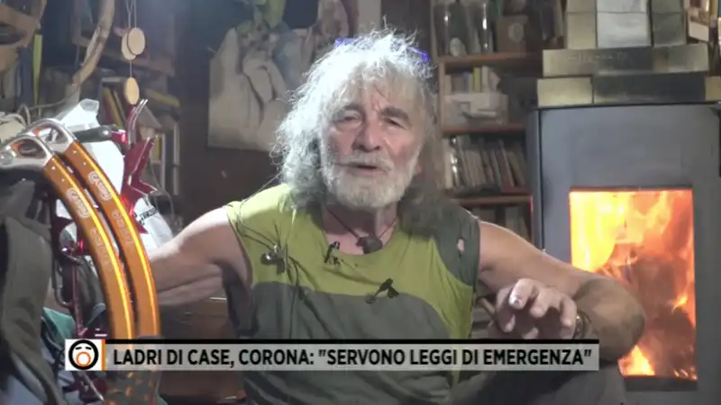 MAURO CORONA FUORI DAL CORO