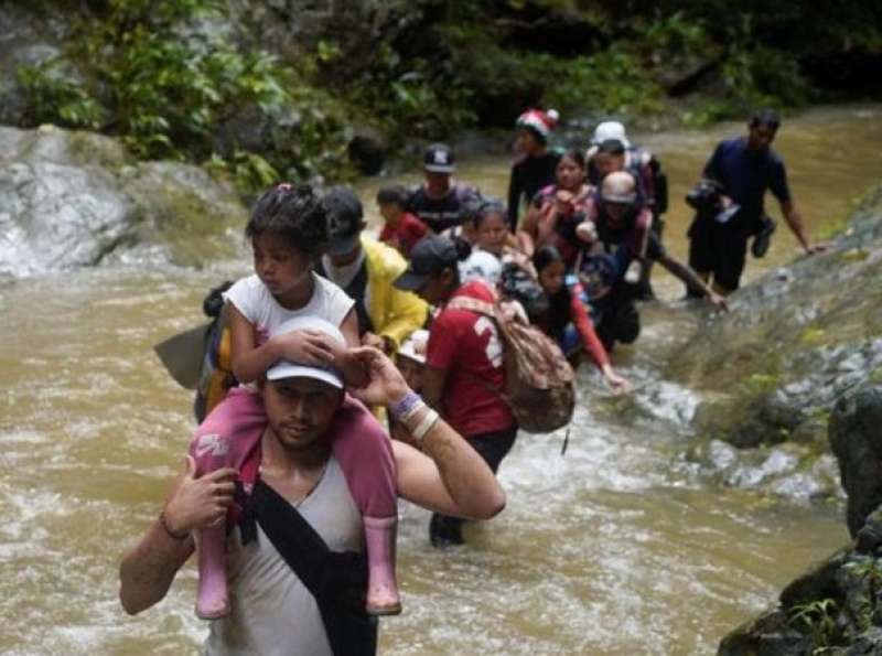 MIGRANTI NELLA GIUNGLA DEL DARIEN