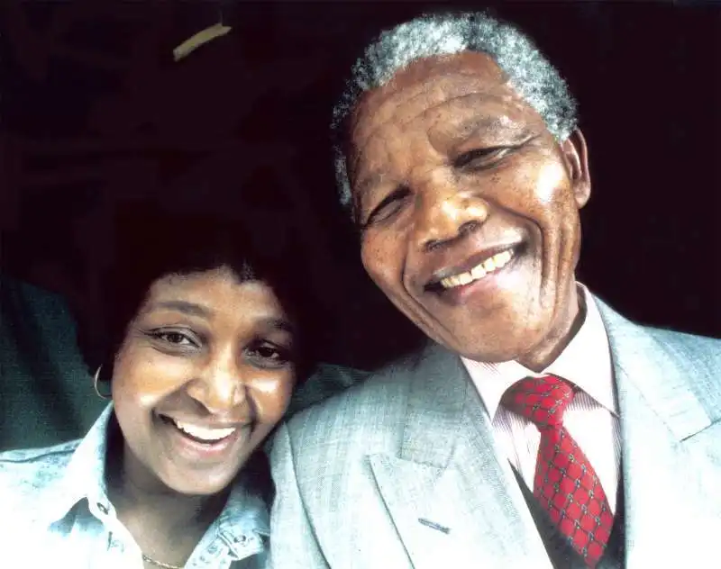 nelson mandela e la moglie winnie 1