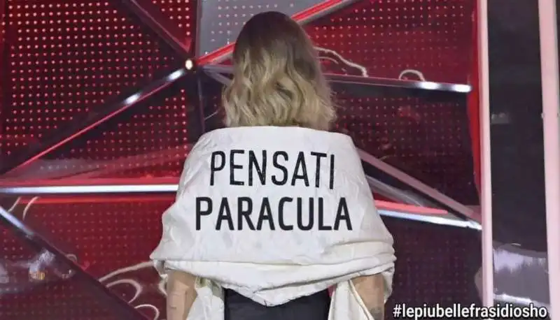 PENSATI PARACULA - MEME SUL PANDOROGATE DI CHIARA FERRAGNI BY OSHO 