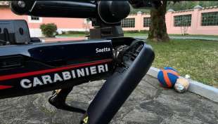 saetta il cane robot dei carabinieri 2